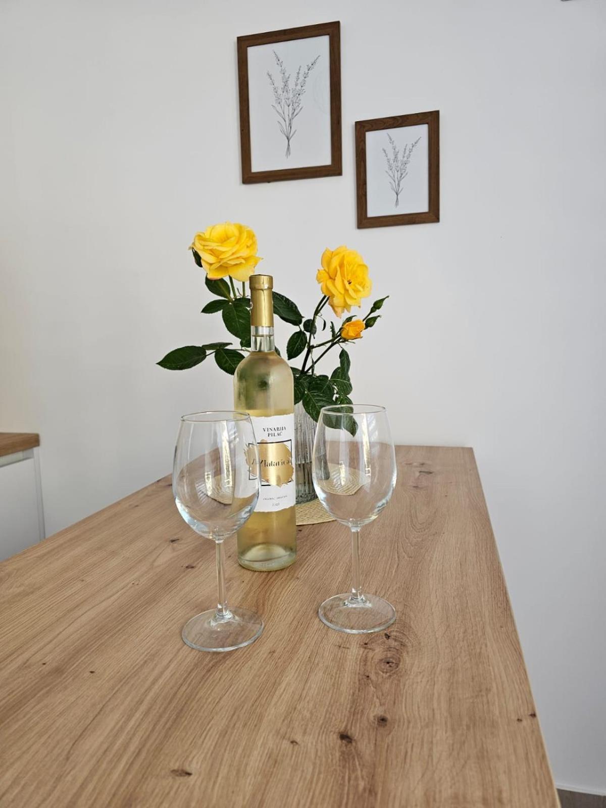 Apartmani Butigan-Tiha Luka Neum Buitenkant foto